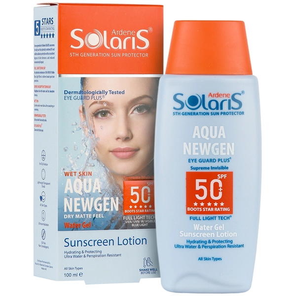 لوسیون آبی ضدآفتاب بی رنگ فاقد چربی آردن سولاریس SPF50